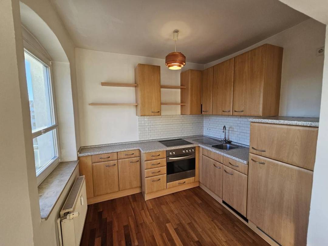 Berlin-Mitte am Zionskirchplatz: 2-Zimmer-Altbau mit Balkon & Fernsehturmblick – Bild 5