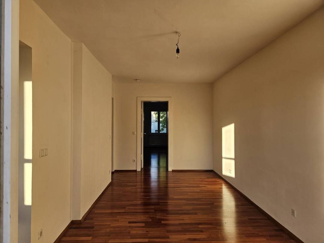 Berlin-Mitte am Zionskirchplatz: 2-Zimmer-Altbau mit Balkon & Fernsehturmblick – Bild 7