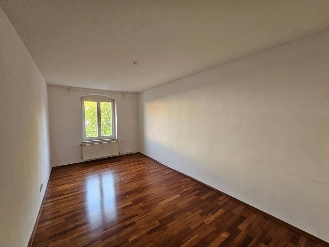 Berlin-Mitte am Zionskirchplatz: 2-Zimmer-Altbau mit Balkon & Fernsehturmblick – Bild 11