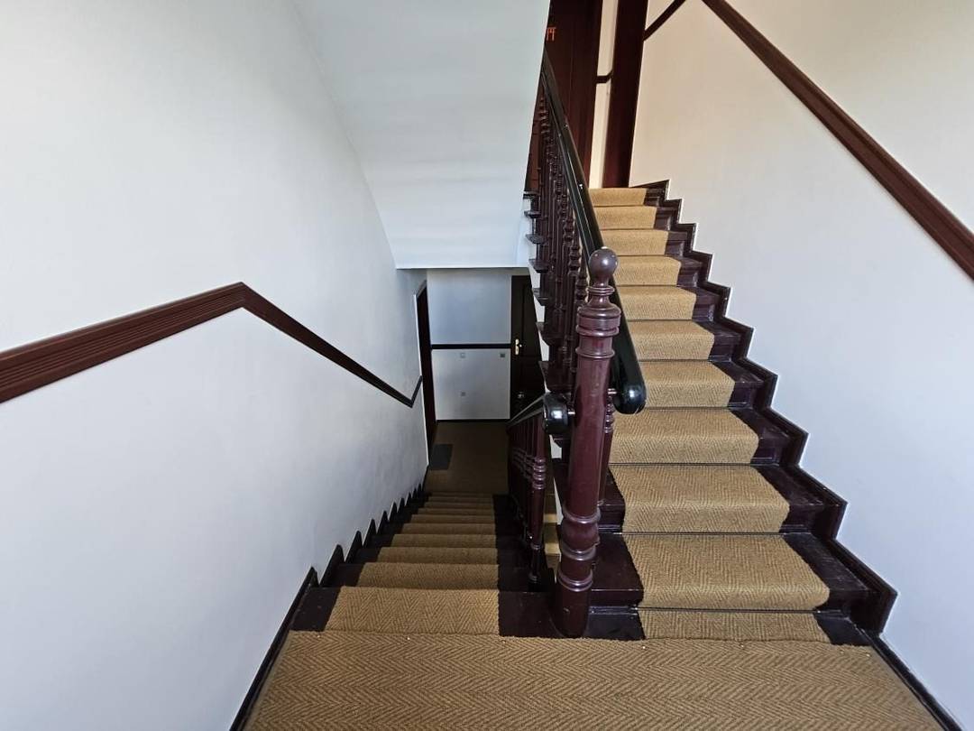 Berlin-Mitte am Zionskirchplatz: 2-Zimmer-Altbau mit Balkon & Fernsehturmblick – Bild 16
