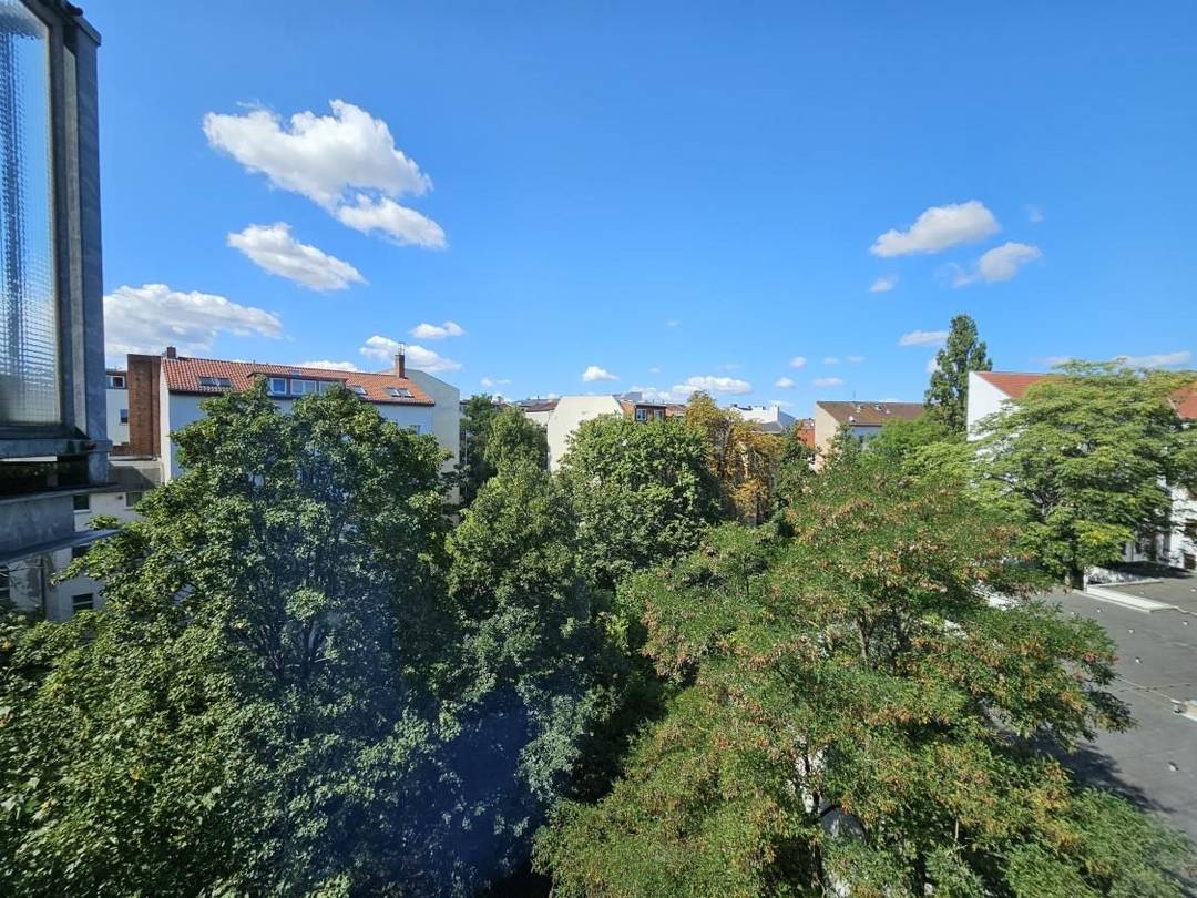Berlin-Mitte am Zionskirchplatz: 2-Zimmer-Altbau mit Balkon & Fernsehturmblick – Bild 17