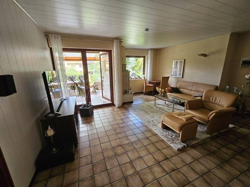 Lichterfelde: 3-Zimmer-Wohnung mit Wintergarten, ca. 120 m² Garten zur alleinigen Nutzung, Kamin & Stellplatz – Bild 8