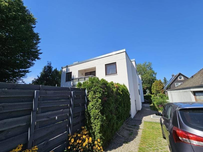 Lichterfelde: 3-Zimmer-Wohnung mit Wintergarten, ca. 120 m² Garten zur alleinigen Nutzung, Kamin & Stellplatz – Bild 21