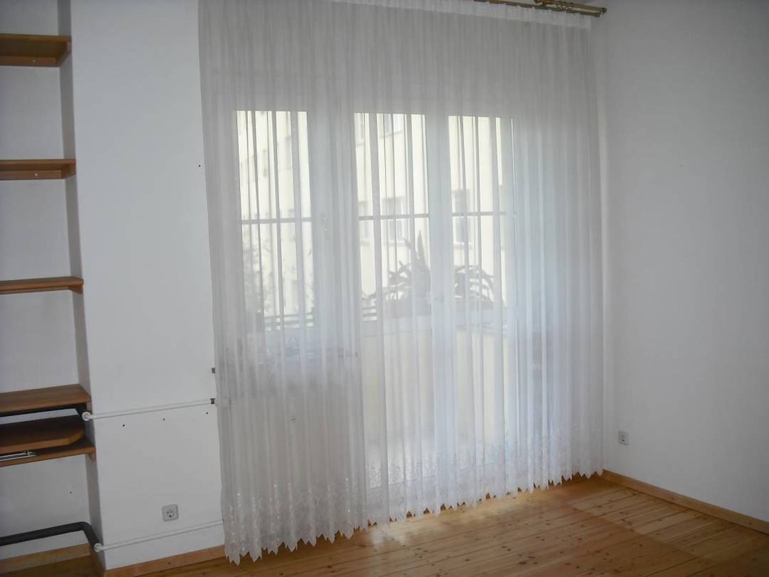 Wilmersdorf am Volkspark: 2-Zimmer-Altbau mit Südbalkon direkt am Schoelerpark – Bild 4