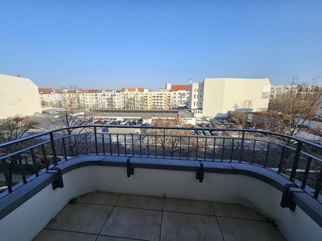 Charlottenburg am Ku’damm: barrierefreie 4-Zimmer-Wohnung mit 2 Balkonen, Sauna & Tiefgarage – Bild 7