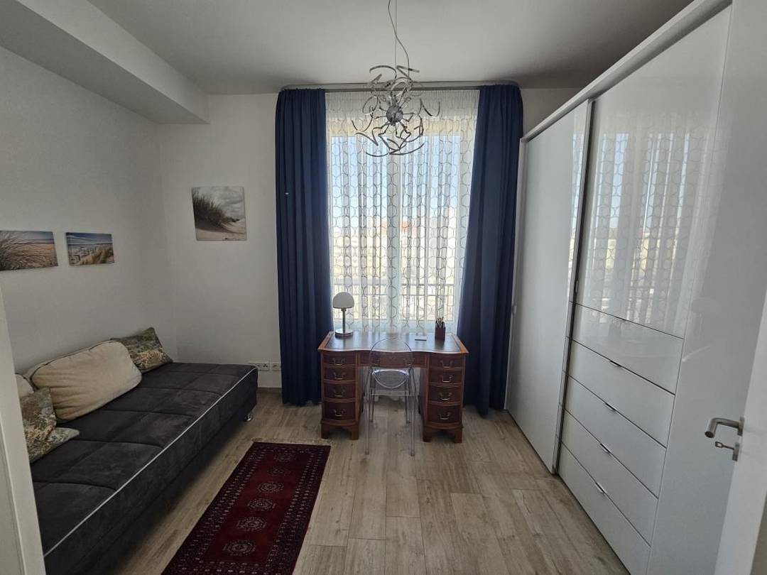 Charlottenburg am Ku’damm: barrierefreie 4-Zimmer-Wohnung mit 2 Balkonen, Sauna & Tiefgarage – Bild 8