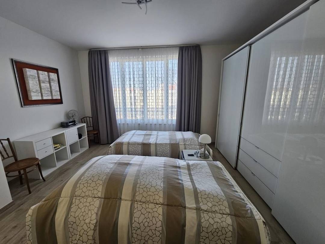 Charlottenburg am Ku’damm: barrierefreie 4-Zimmer-Wohnung mit 2 Balkonen, Sauna & Tiefgarage – Bild 10