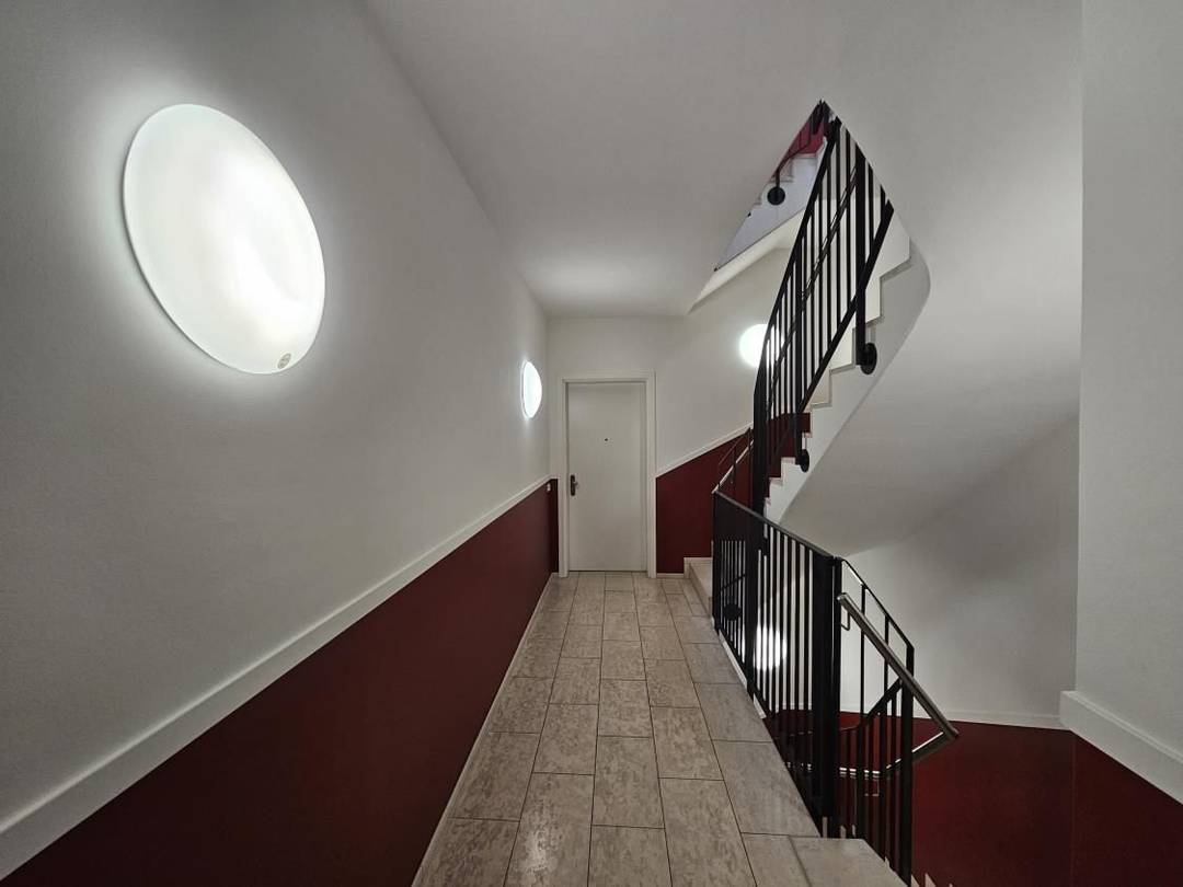 Charlottenburg am Ku’damm: barrierefreie 4-Zimmer-Wohnung mit 2 Balkonen, Sauna & Tiefgarage – Bild 25