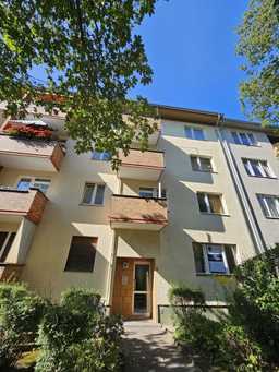 Steglitz nahe Schloßstraße: bezugsfreies, renoviertes 1-Zimmer-Apartment