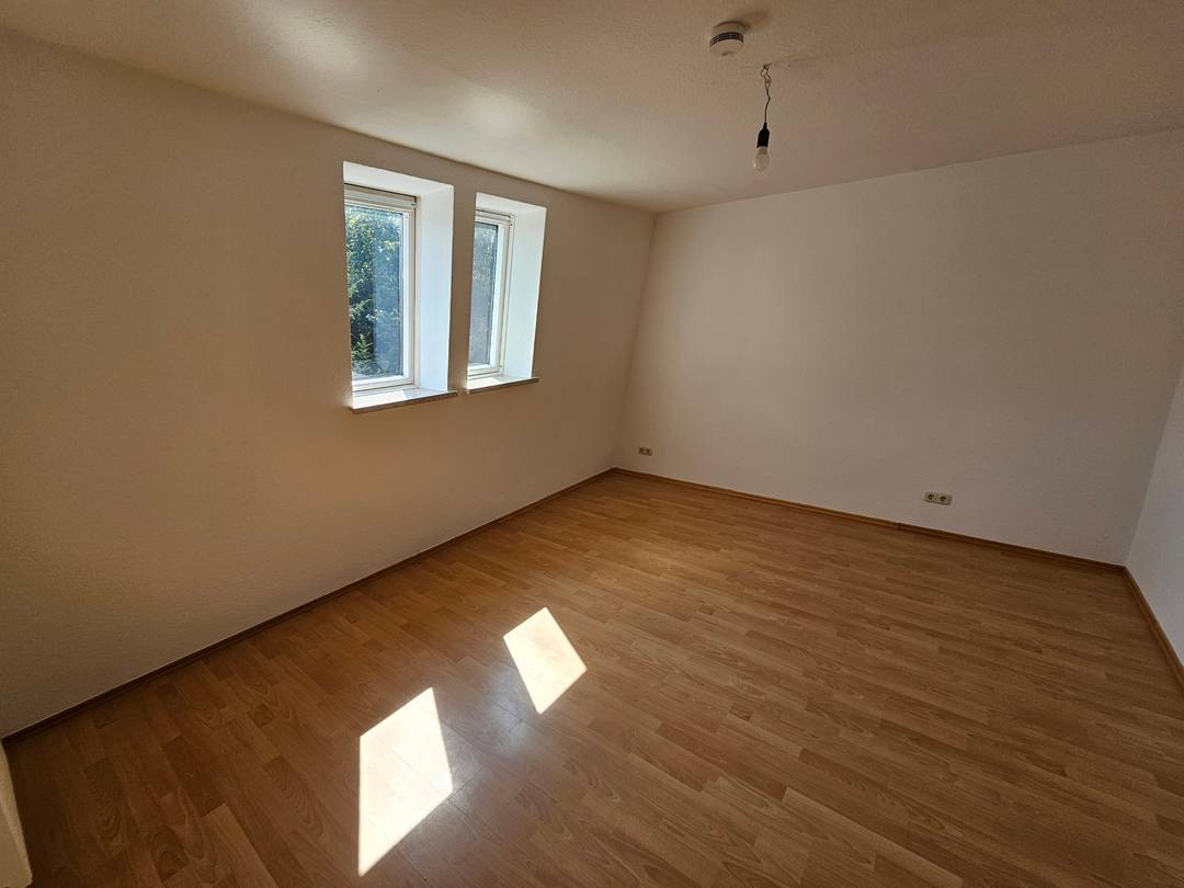 Zwei gut geschnittene Zimmer